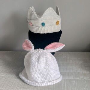 🎁🎁Holiday Flash Sale🎁🎁 EUC Baby/Toddler Knit Hat Bundle Crown and Bunny Ears Hat